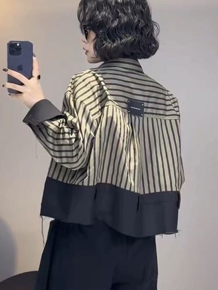 Street Fashion In Korea - 레트로 디자인 짧은 재킷 셔츠 블랙